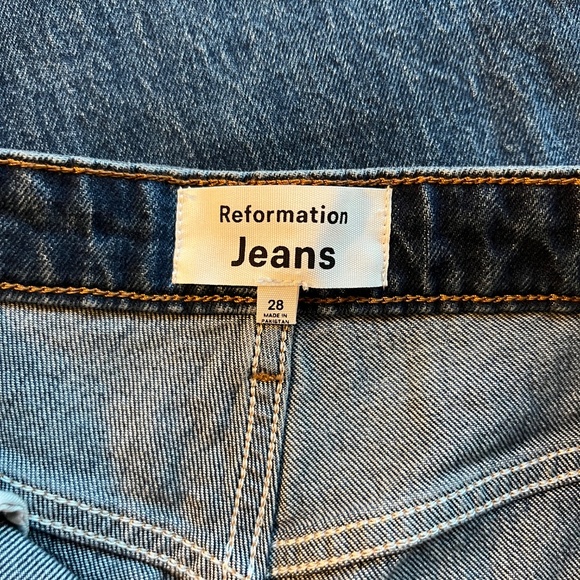 Reformation Cynthia High Rise Straight - Picture 5 of 5